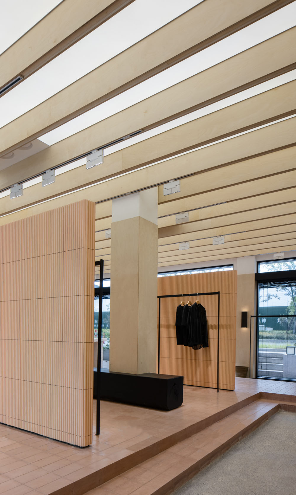 一展設計,杭州服裝買手店,HOW DEPARTMENT買手店,零售店設計,買手店設計,杭州一展,杭州服裝店設計,服裝買手店