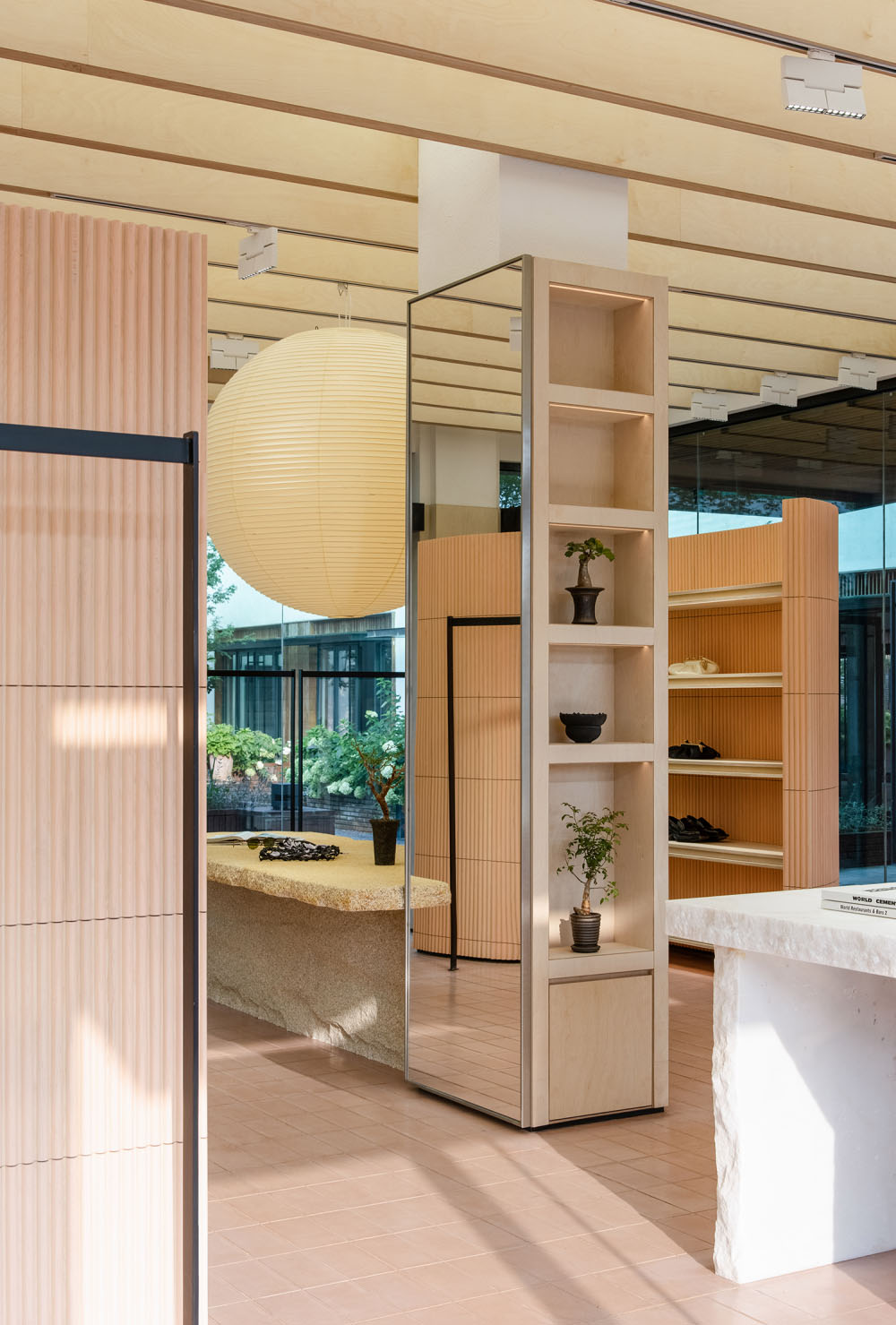 一展設計,杭州服裝買手店,HOW DEPARTMENT買手店,零售店設計,買手店設計,杭州一展,杭州服裝店設計,服裝買手店