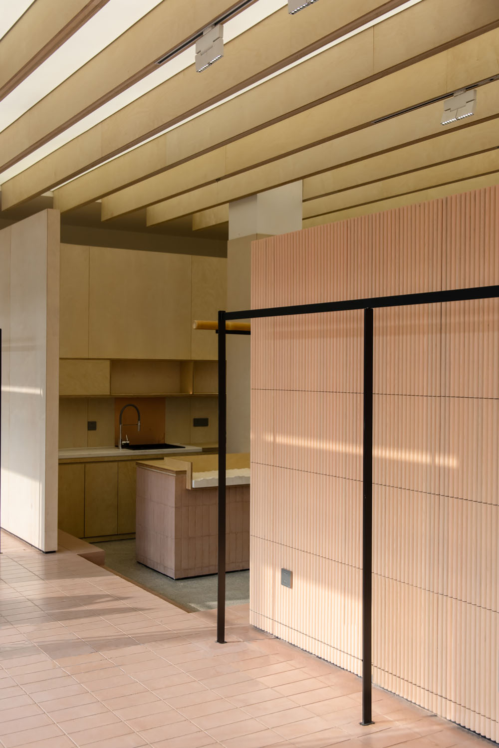 一展設計,杭州服裝買手店,HOW DEPARTMENT買手店,零售店設計,買手店設計,杭州一展,杭州服裝店設計,服裝買手店