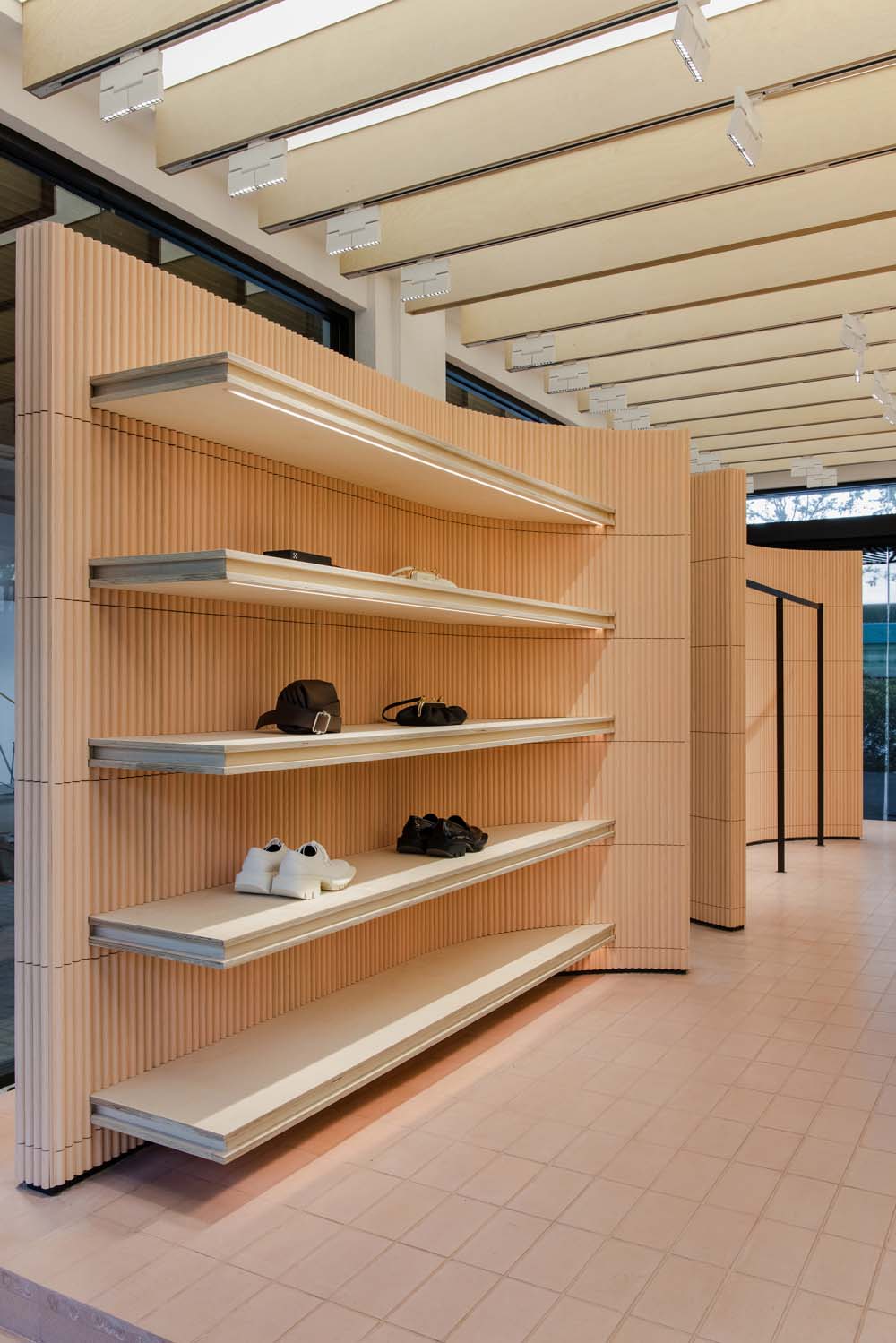 一展設計,杭州服裝買手店,HOW DEPARTMENT買手店,零售店設計,買手店設計,杭州一展,杭州服裝店設計,服裝買手店