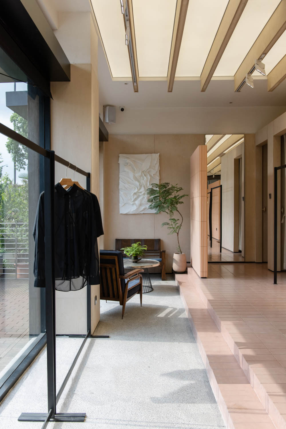 一展設計,杭州服裝買手店,HOW DEPARTMENT買手店,零售店設計,買手店設計,杭州一展,杭州服裝店設計,服裝買手店