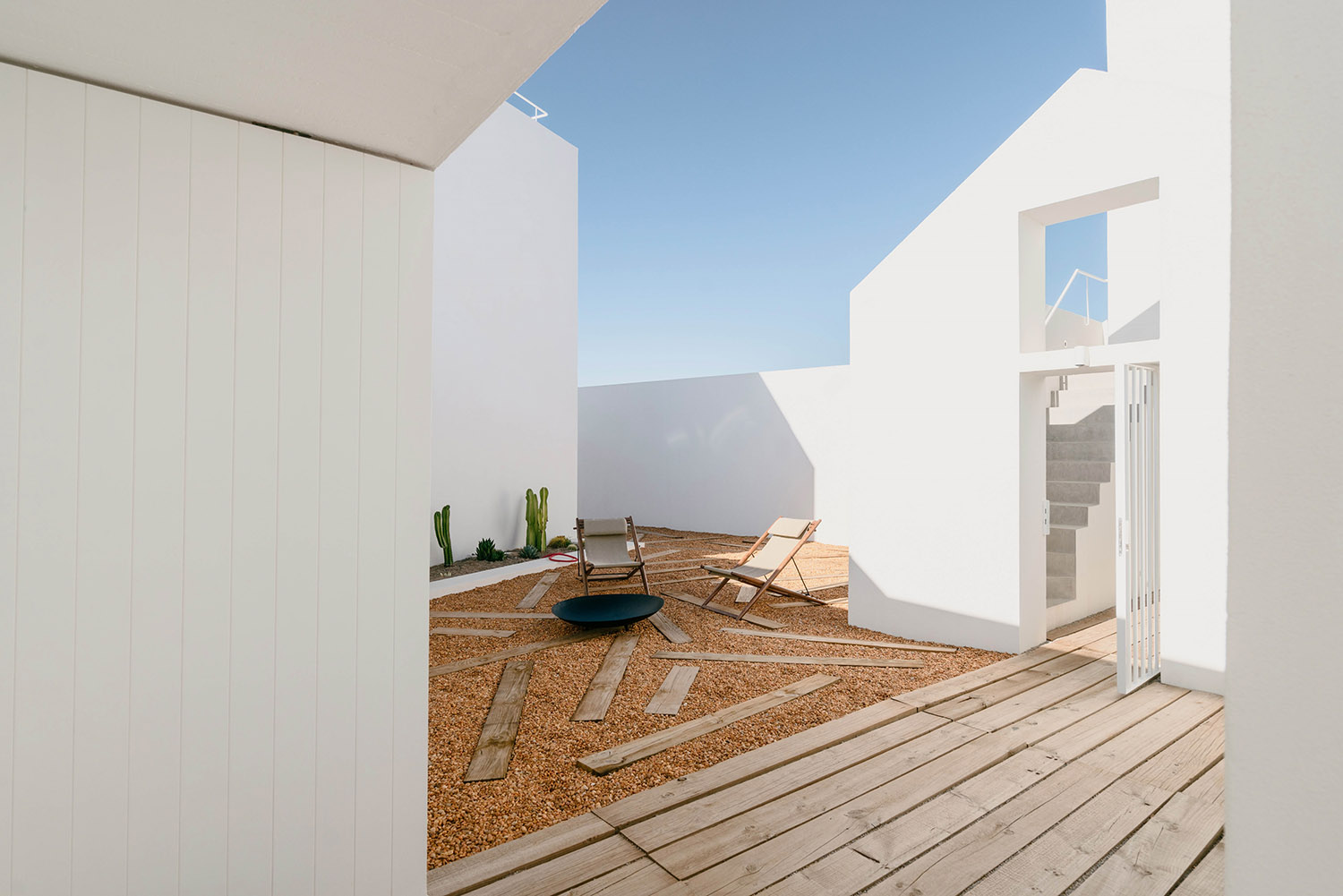 Atelier Data Architecture Firm,230㎡白色美學別墅,別墅設計,鄉村別墅,住宅改造,別墅設計案例,住宅設計案例,白色別墅,230㎡別墅