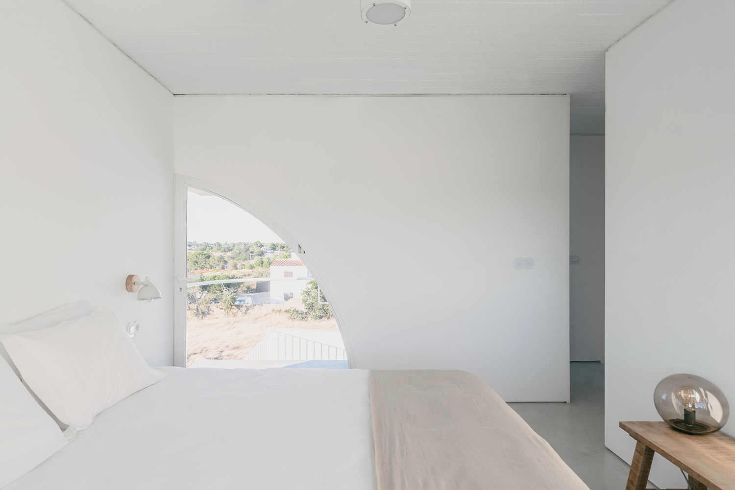 Atelier Data Architecture Firm,230㎡白色美學別墅,別墅設計,鄉村別墅,住宅改造,別墅設計案例,住宅設計案例,白色別墅,230㎡別墅