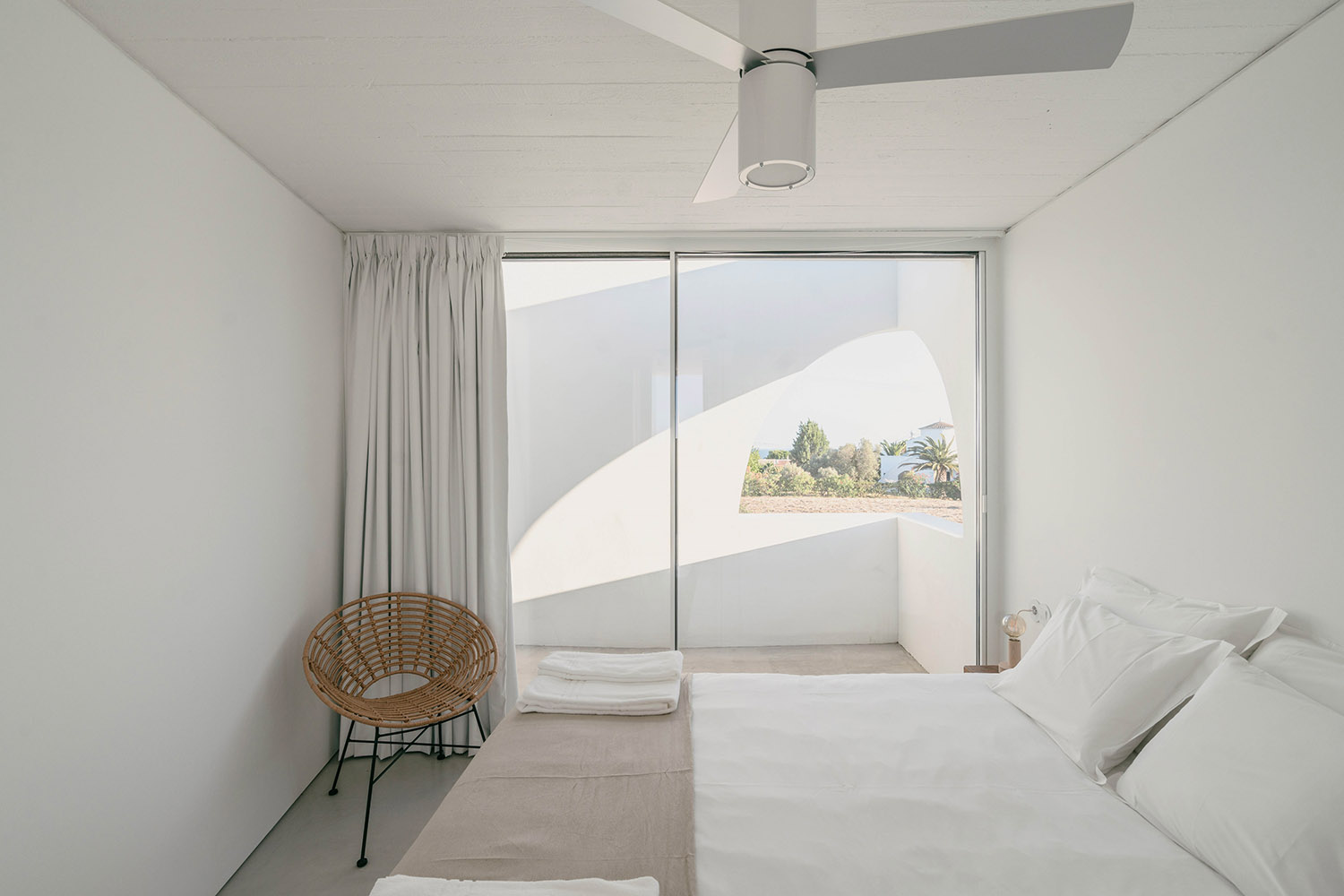 Atelier Data Architecture Firm,230㎡白色美學別墅,別墅設計,鄉村別墅,住宅改造,別墅設計案例,住宅設計案例,白色別墅,230㎡別墅