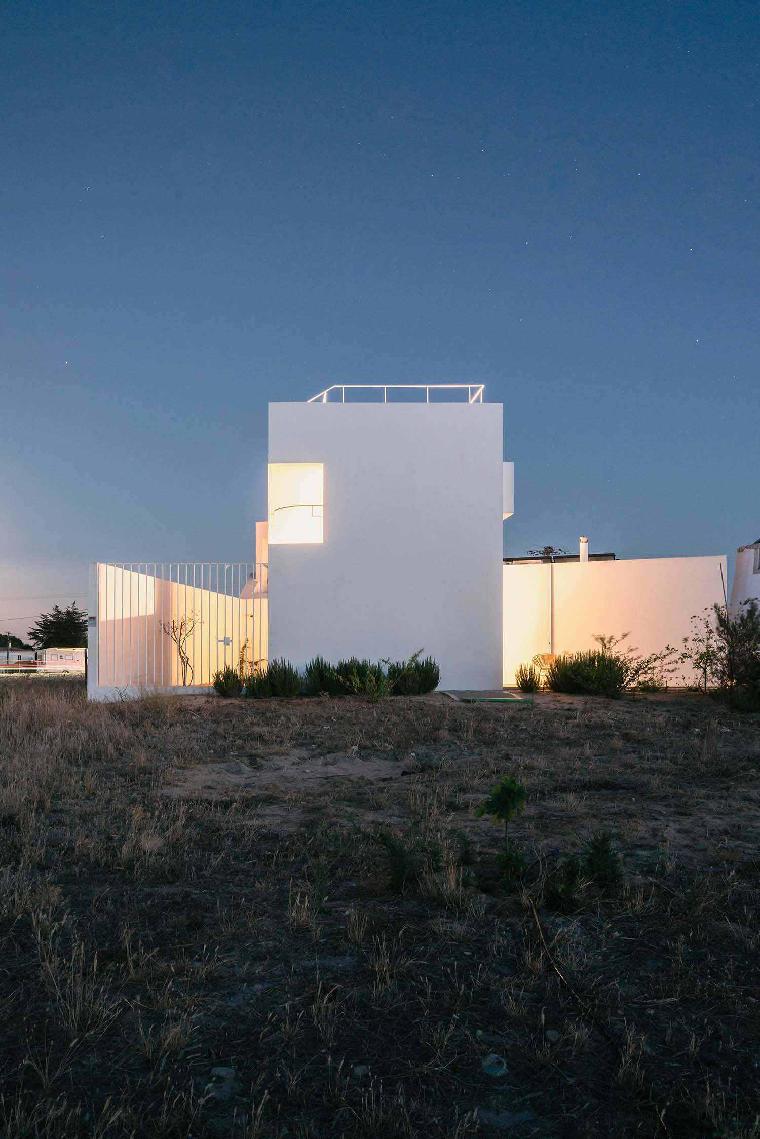 Atelier Data Architecture Firm,230㎡白色美學別墅,別墅設計,鄉村別墅,住宅改造,別墅設計案例,住宅設計案例,白色別墅,230㎡別墅