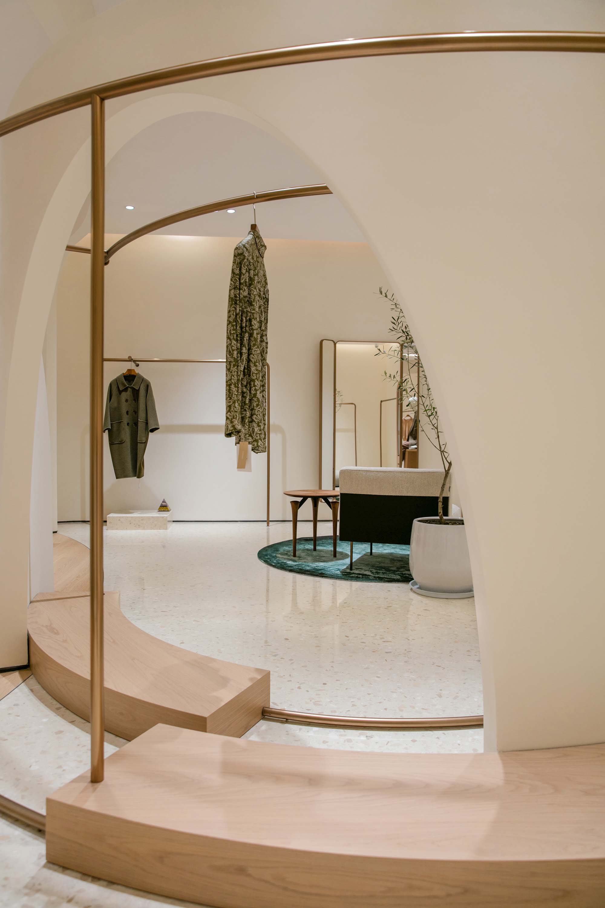 JYDP,FLORA&aiLEY上海鼎源路店,FLORA&aiLEY,JYDP間睦設計,服裝設計案例,女裝店,女裝服裝店設計,女裝品牌形象店