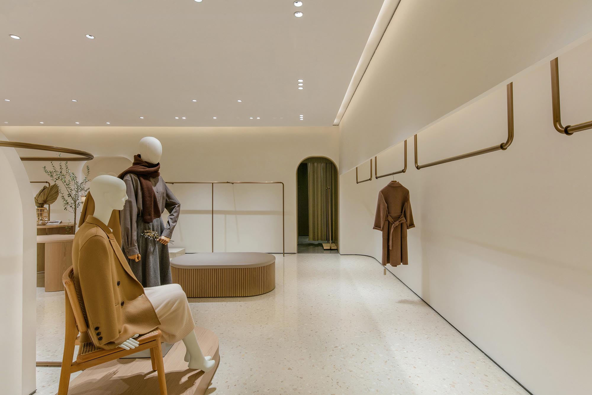 JYDP,FLORA&aiLEY上海鼎源路店,FLORA&aiLEY,JYDP間睦設計,服裝設計案例,女裝店,女裝服裝店設計,女裝品牌形象店