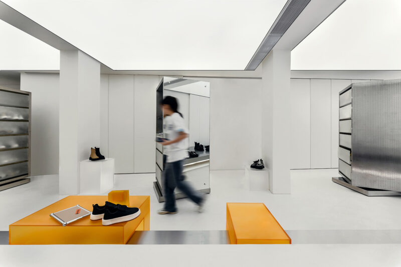 RBA-Urban Object | 201㎡，廣州S-girl倉儲式批發概念店