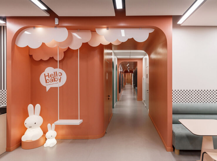 SVOYA Studio | 517㎡，柔和橙色+薄荷色幼兒園設計