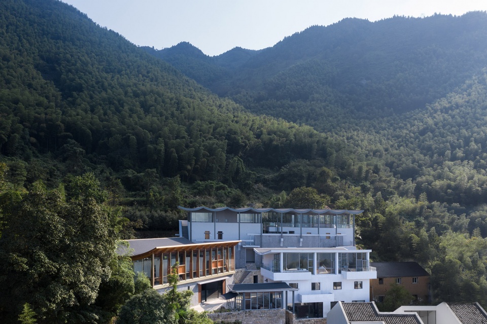 民宿設計,民宿改造設計,酒店設計,設計酒店,酒店設計案例,民宿設計案例,杭州民宿,杭州民宿設計,桐廬未遲·千山精品民宿,未遲·千山精品民宿,未遲·千山,來建築設計,來建築