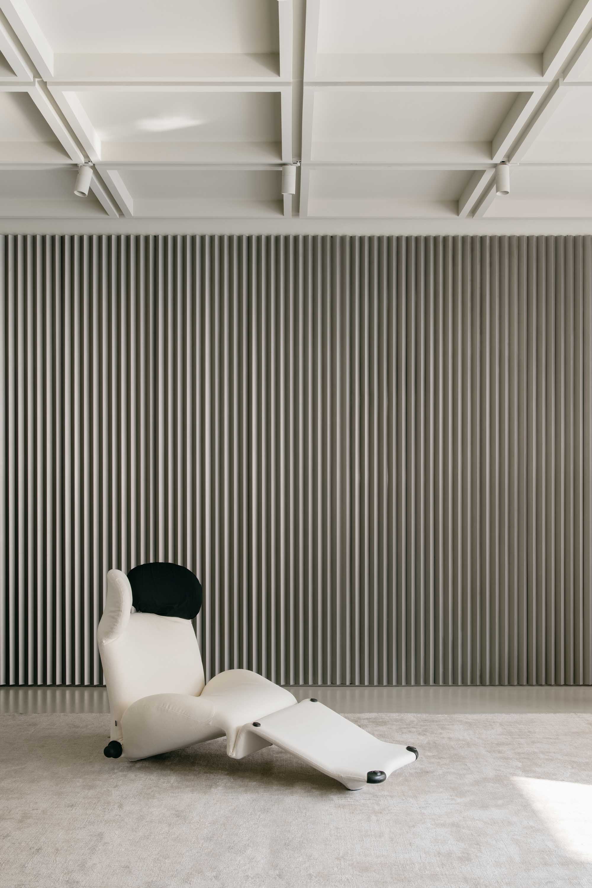 正反設計,Cassina,Cassina家具,家具展廳設計,家具展廳設計案例,OUTIN. DESIGN