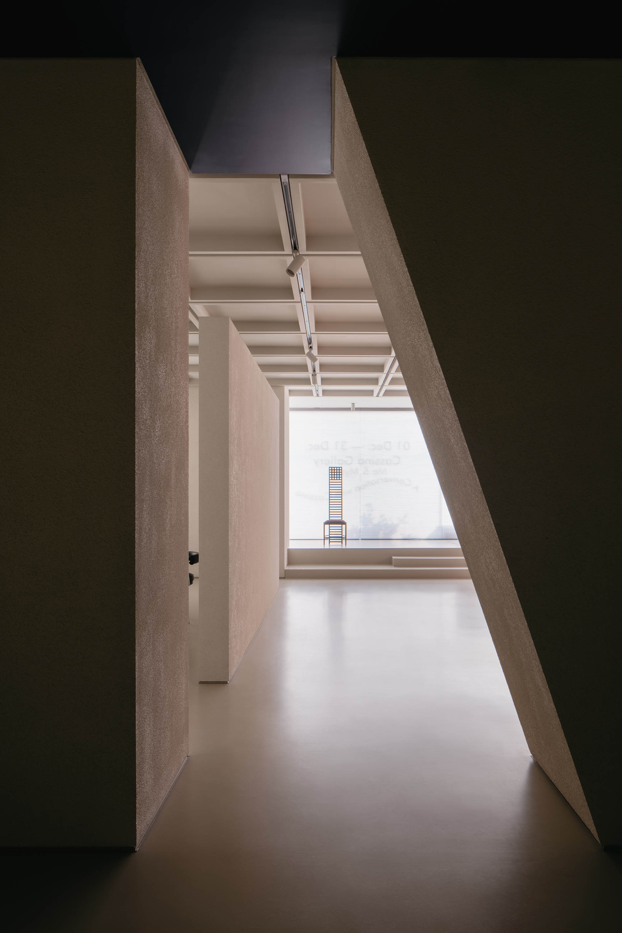 正反設計,Cassina,Cassina家具,家具展廳設計,家具展廳設計案例,OUTIN. DESIGN