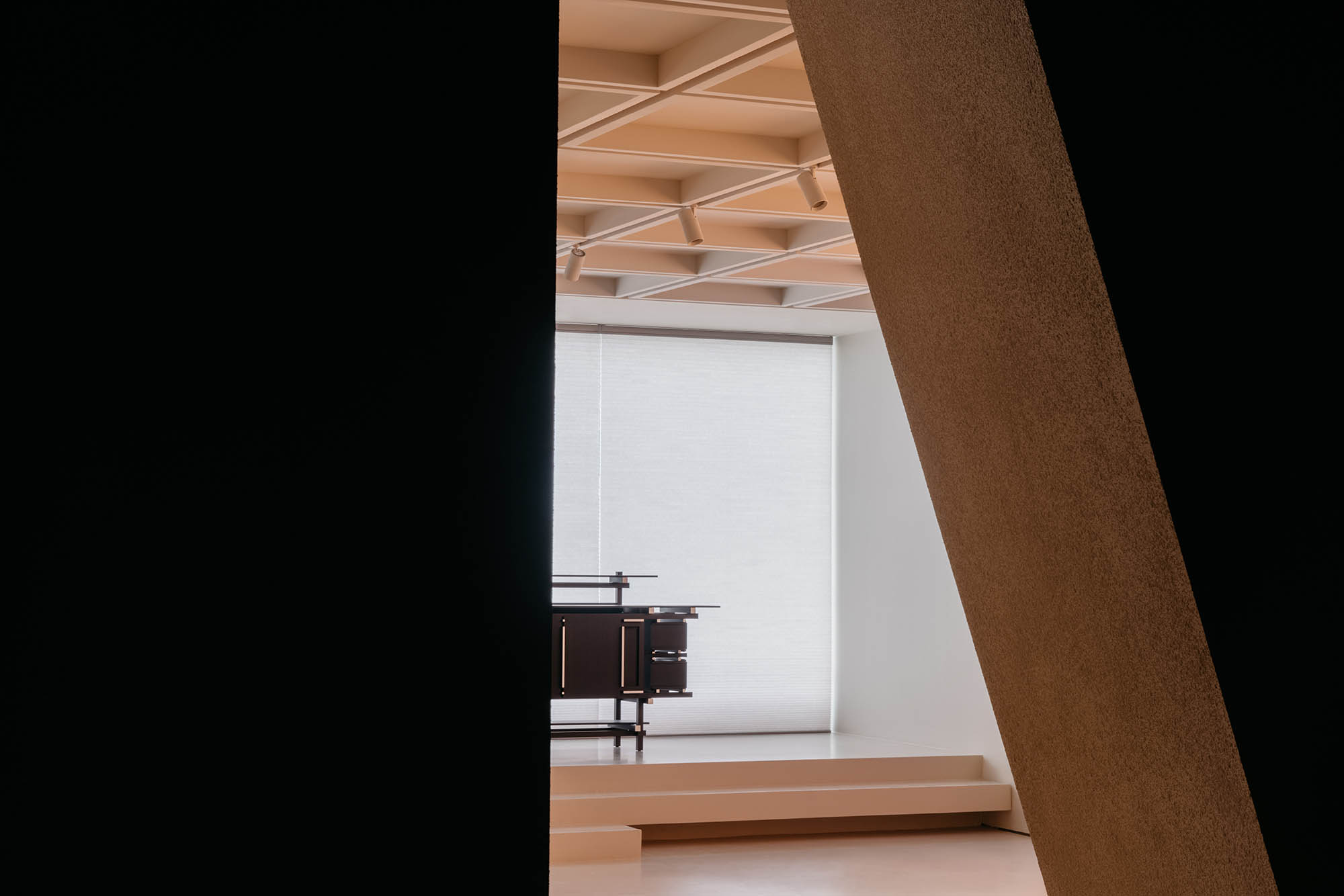 正反設計,Cassina,Cassina家具,家具展廳設計,家具展廳設計案例,OUTIN. DESIGN