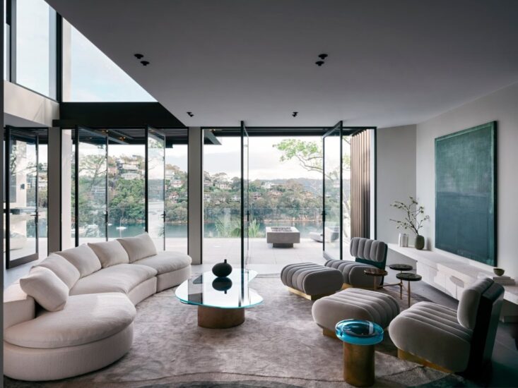 Nina Maya｜悉尼明亮而簡約的海景別墅設計