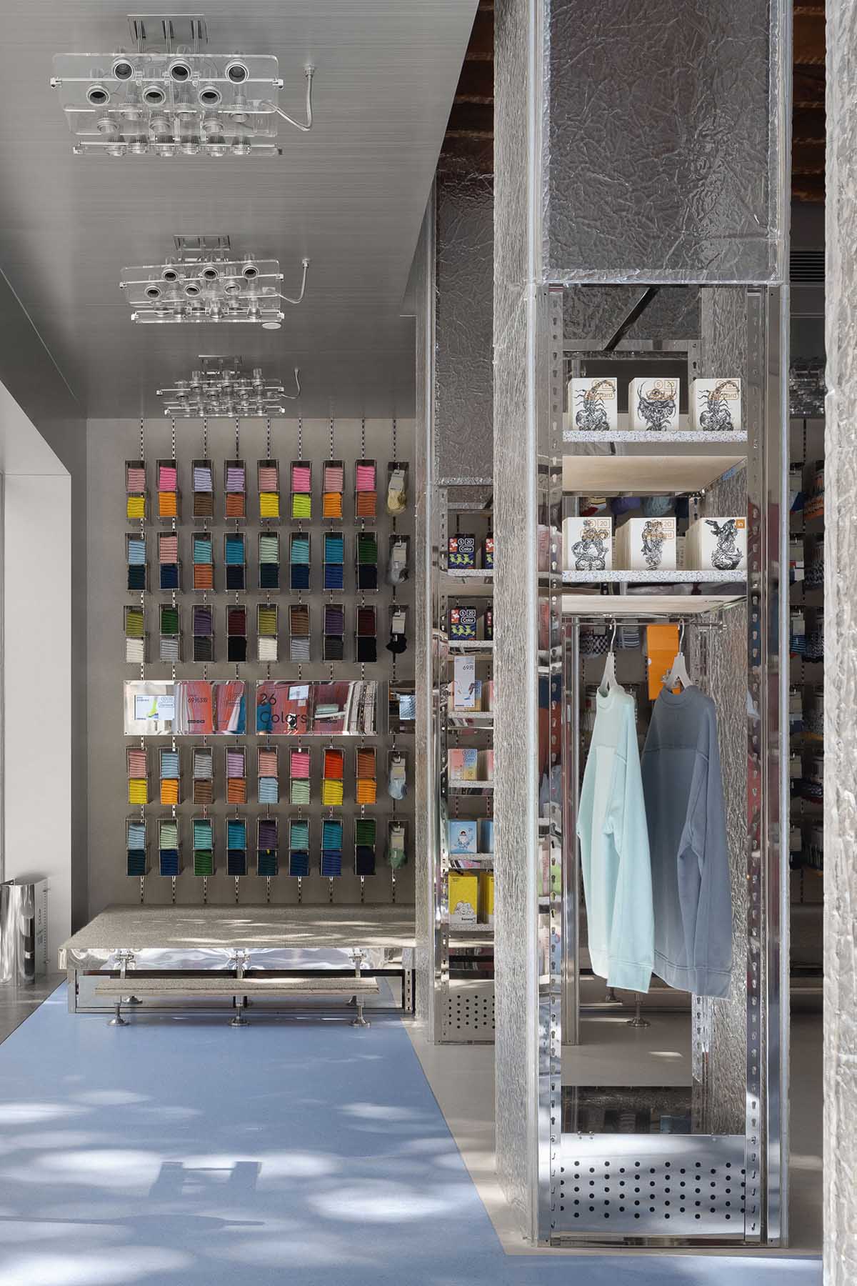 SOME THOUGHTS,服裝店設計,服裝店設計案例,Bananain,服裝概念店,重新設計基本款,蕉內服裝店,上海蕉內