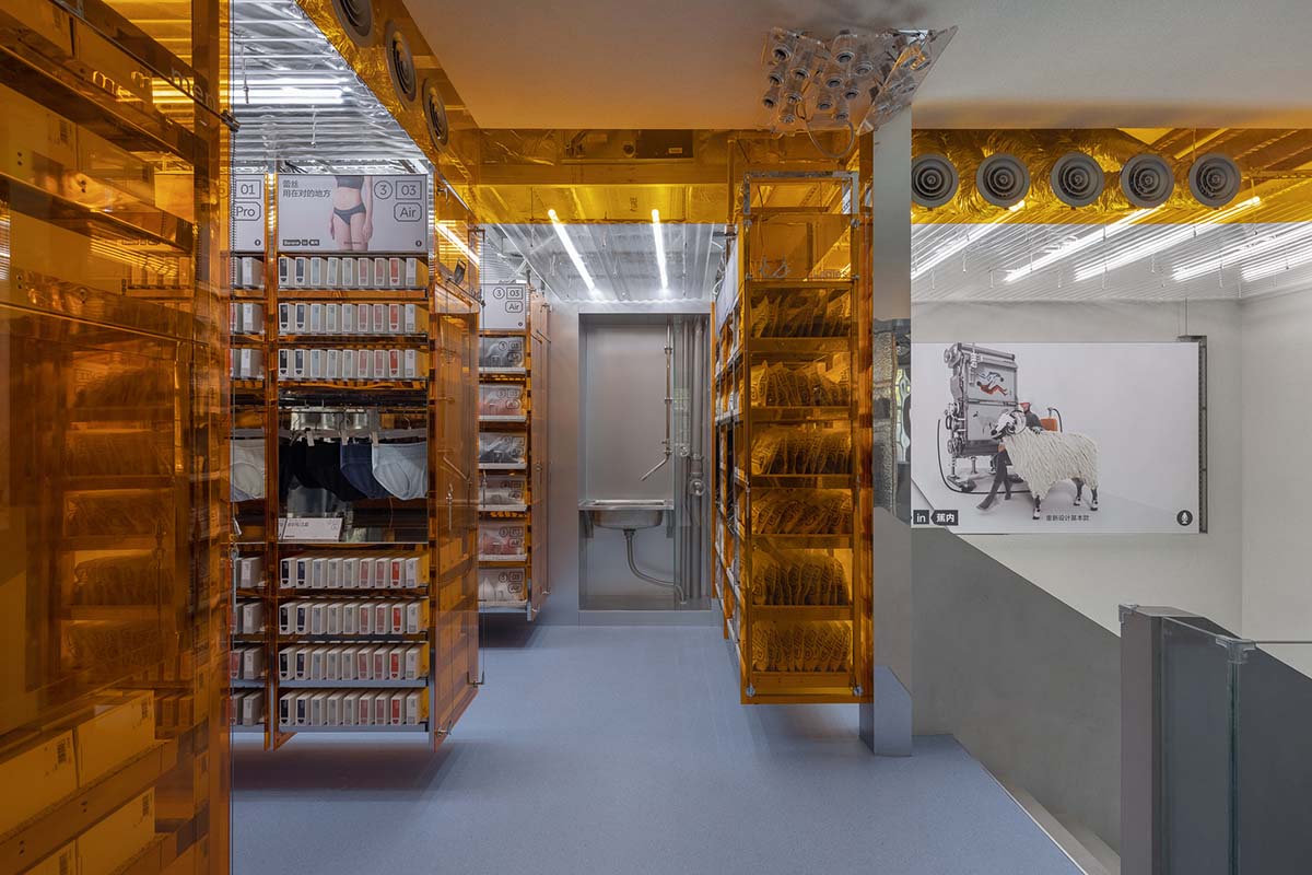 SOME THOUGHTS,服裝店設計,服裝店設計案例,Bananain,服裝概念店,重新設計基本款,蕉內服裝店,上海蕉內