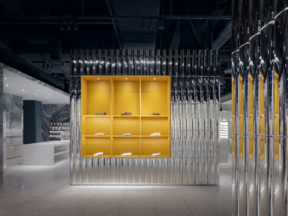 商場設計,購物中心設計,商業綜合體設計,國外商場設計,商場設計案例,“現代首爾”百貨商場,韓國“現代首爾”百貨商場,Burdifilek