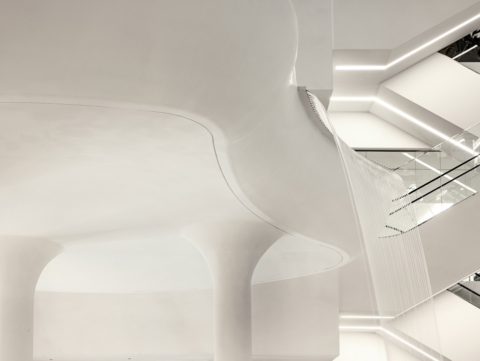 商場設計,購物中心設計,商業綜合體設計,國外商場設計,商場設計案例,“現代首爾”百貨商場,韓國“現代首爾”百貨商場,Burdifilek