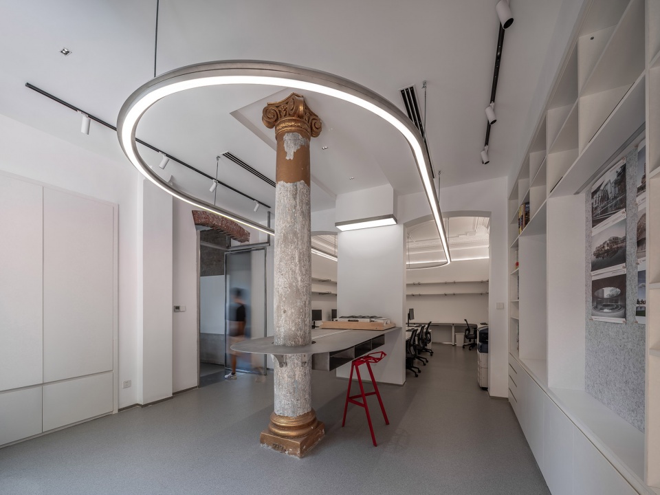 辦公室設計,辦公空間設計,開放式辦公室設計,上海辦公室設計,設計公司辦公室設計案例,直線建築設計事務所,直線建築設計事務所辦公室,辦公室設計案例,直線建築上海辦公室,上海直線建築