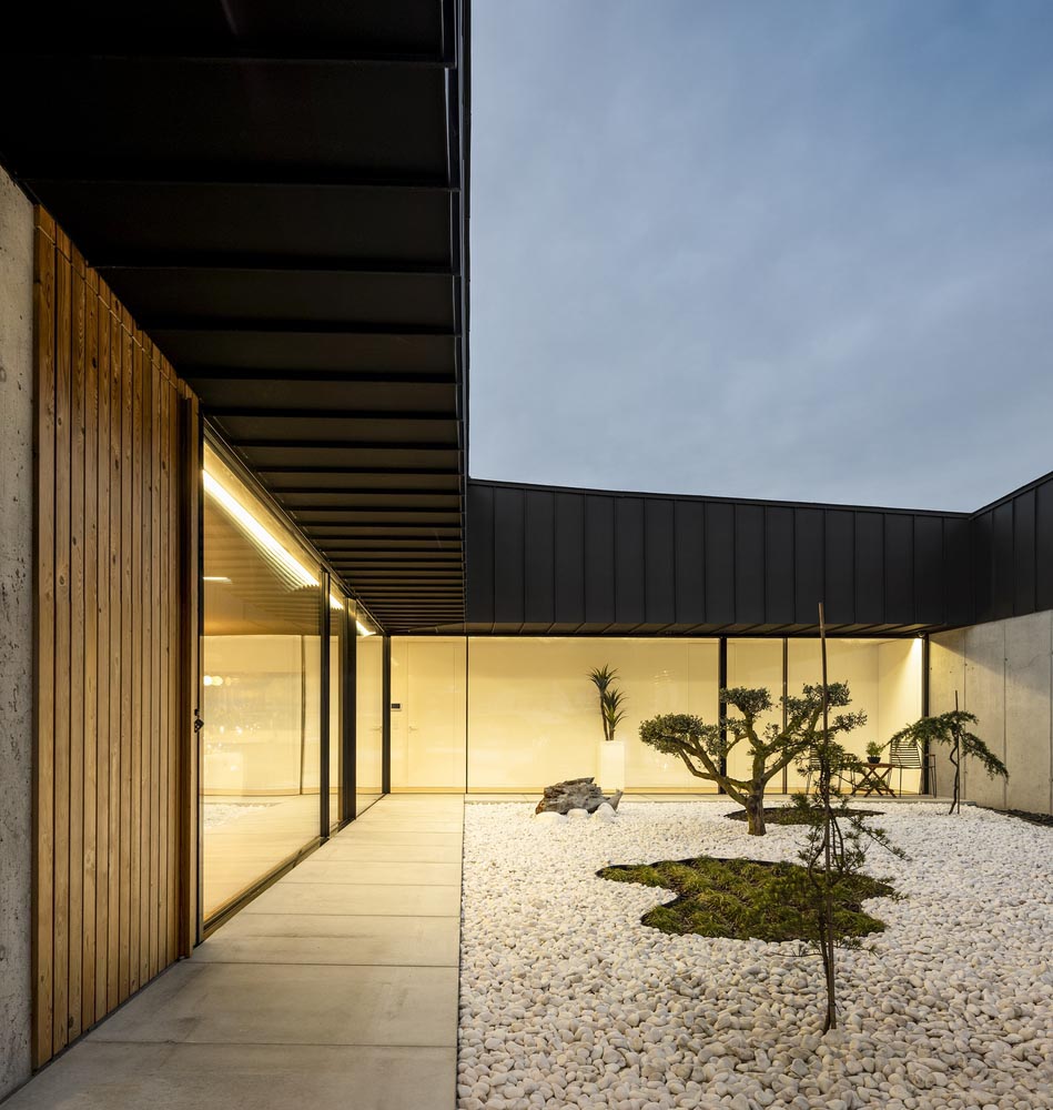 Contaminar Arquitectos,葡萄牙,610㎡別墅,別墅設計案例,國外別墅設計,鄉村別墅設計,禪意庭院,鄉村別墅設計案例