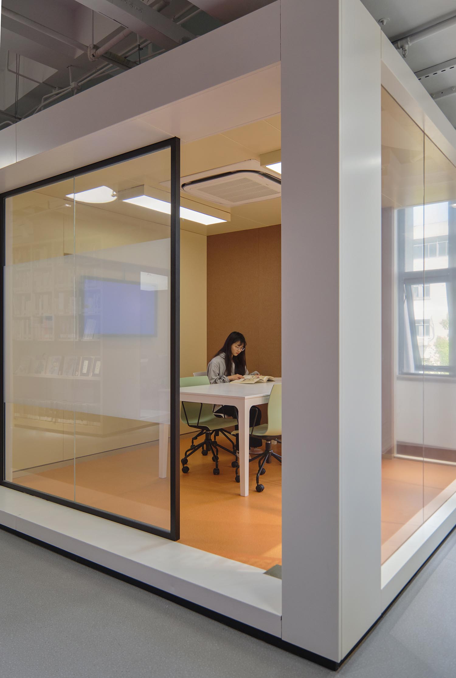 餘論設計,YUDESIGNS,浙江外國語學院圖書館設計,圖書館設計,圖書館設計案例,學校圖書館,浙江外國語學院圖書館