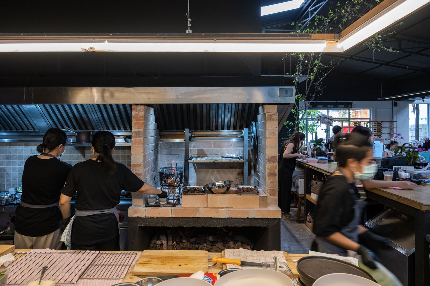 Housescape Design Lab,泰國清邁,辦公室設計,咖啡廳設計,餐廳設計,辦公室設計案例,設計公司辦公室,廠房改造,建築改造,咖啡廳設計案例