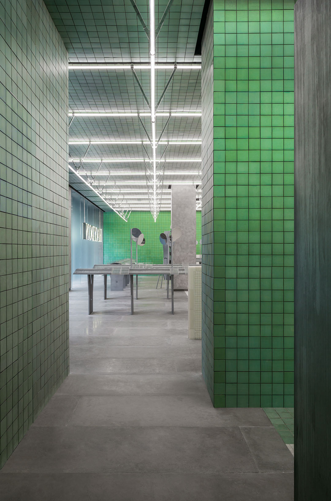 零售店設計,美妝零售店設計,美妝店設計,美妝集合店設計,零售店設計案例,南京零售店設計,HAYDON黑洞美妝店,HAYDON黑洞,南京HAYDON黑洞,黑洞美妝店,DOMANI東倉建設,東倉設計,東倉建設,東倉建設餘霖,餘霖設計