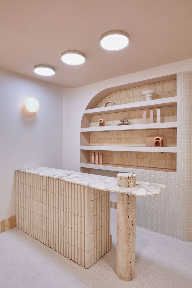 創意女裝店,西班牙,服裝店,服裝店設計案例,國外服裝店設計,Patricia Bustos Studio,創意服裝店設計案例,女裝概念店