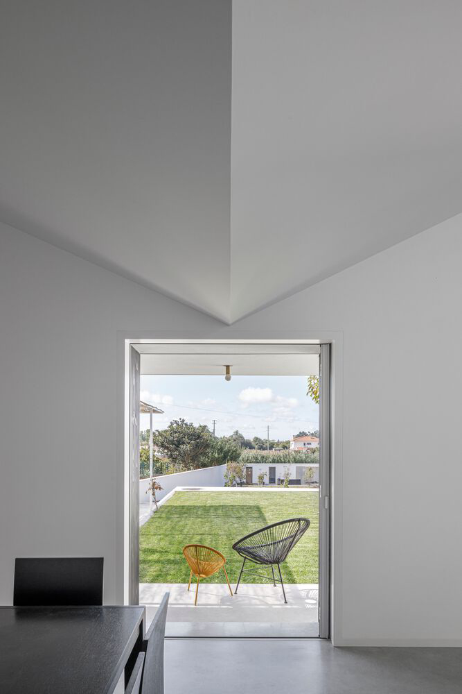 nu.ma architects,住宅設計,鄉村別墅,別墅設計,鄉村住宅設計,極簡主義,白色住宅設計案例,國外鄉村別墅設計案例,葡萄牙