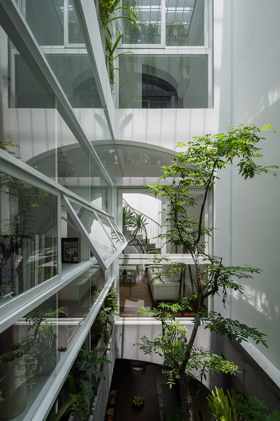 住宅設計,國外住宅設計,獨棟住宅設計,老房子改造設計,國外獨棟住宅設計,越南住宅設計,rear studio,頂層公寓設計,公寓設計,頂層公寓設計案例,以色列室內設計,studioDO