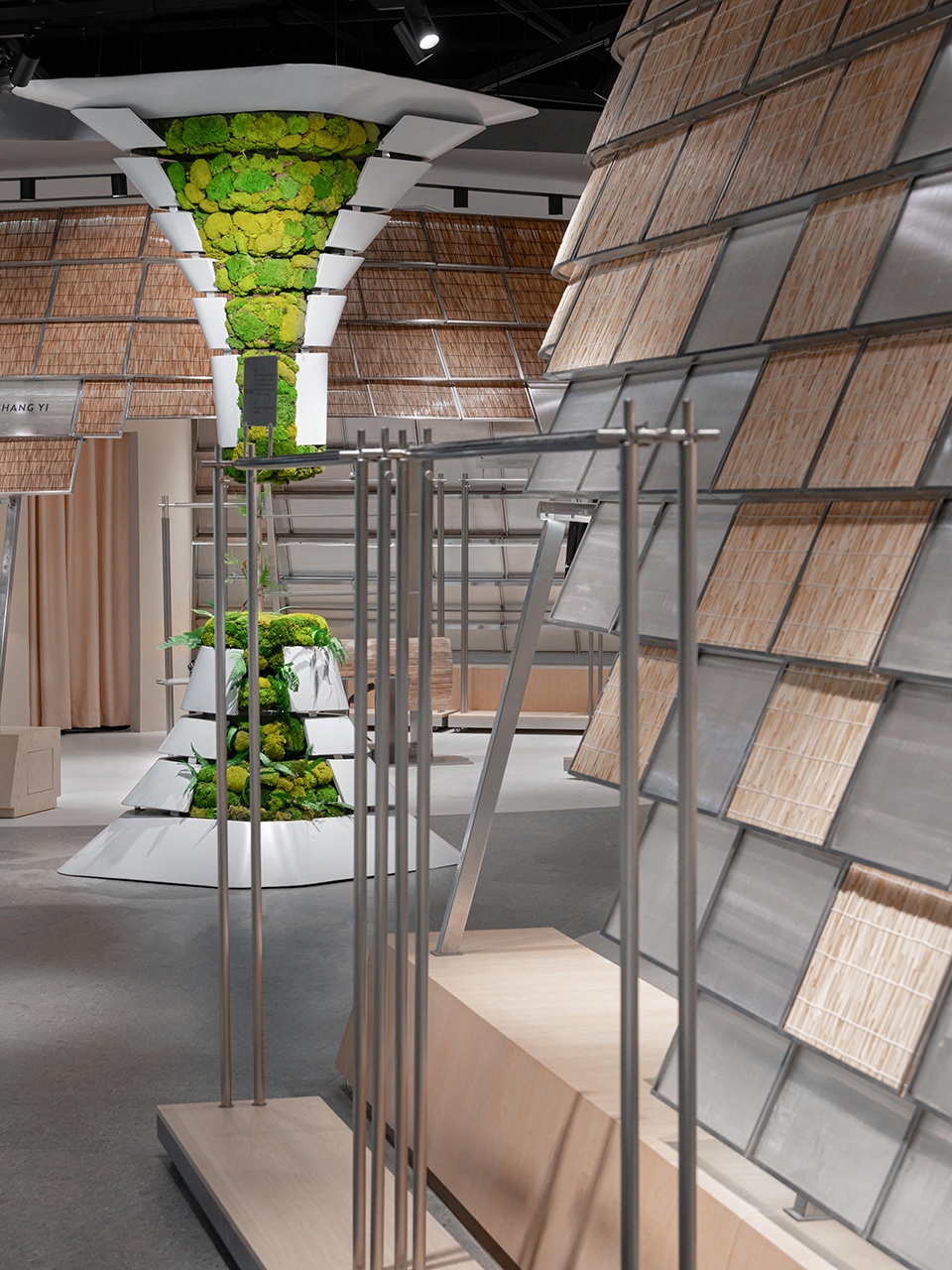 服裝店設計,深圳服裝店設計,零售店設計,旗艦店設計,時裝店設計,商業空間,女裝店設計,一尚門,一尚門卓悅中心店,深圳一尚門,深圳女裝店設計,加減智庫設計事務所,加減智庫設計,加減智庫