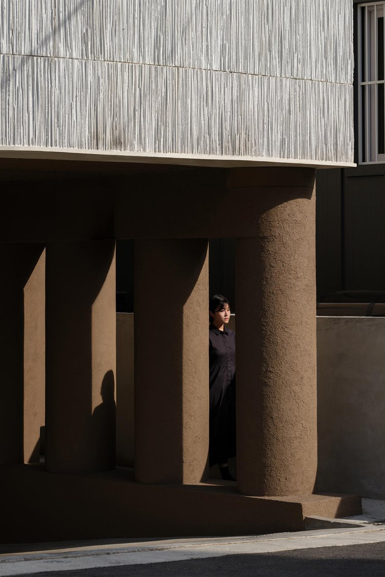 書店設計案例,書店設計,Graphic bookstore,國外書店設計,OONN,U.LAB,藝術和設計書店,書店設計方案,首爾,圖書館設計