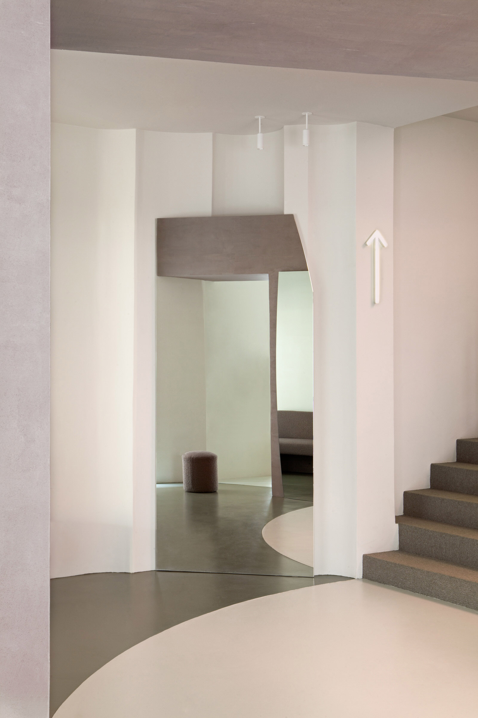 專賣店設計,國外鞋店設計,鞋店設計案例,HOFF運動鞋精品店,CISZAK DALMAS,西班牙,鞋店設計,零售店設計