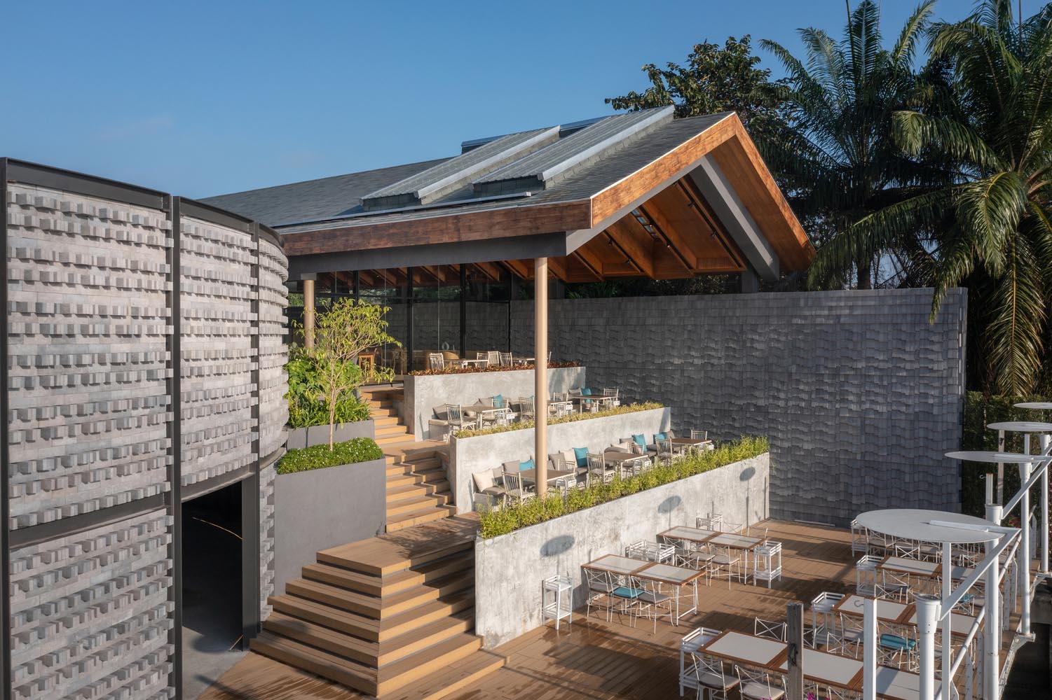 Looklen Architects,餐廳設計,Baan Nhuer Nham Restaurant,泰國,餐廳設計案例,國外餐廳設計,餐廳設計方案,花園餐廳,休閑餐廳