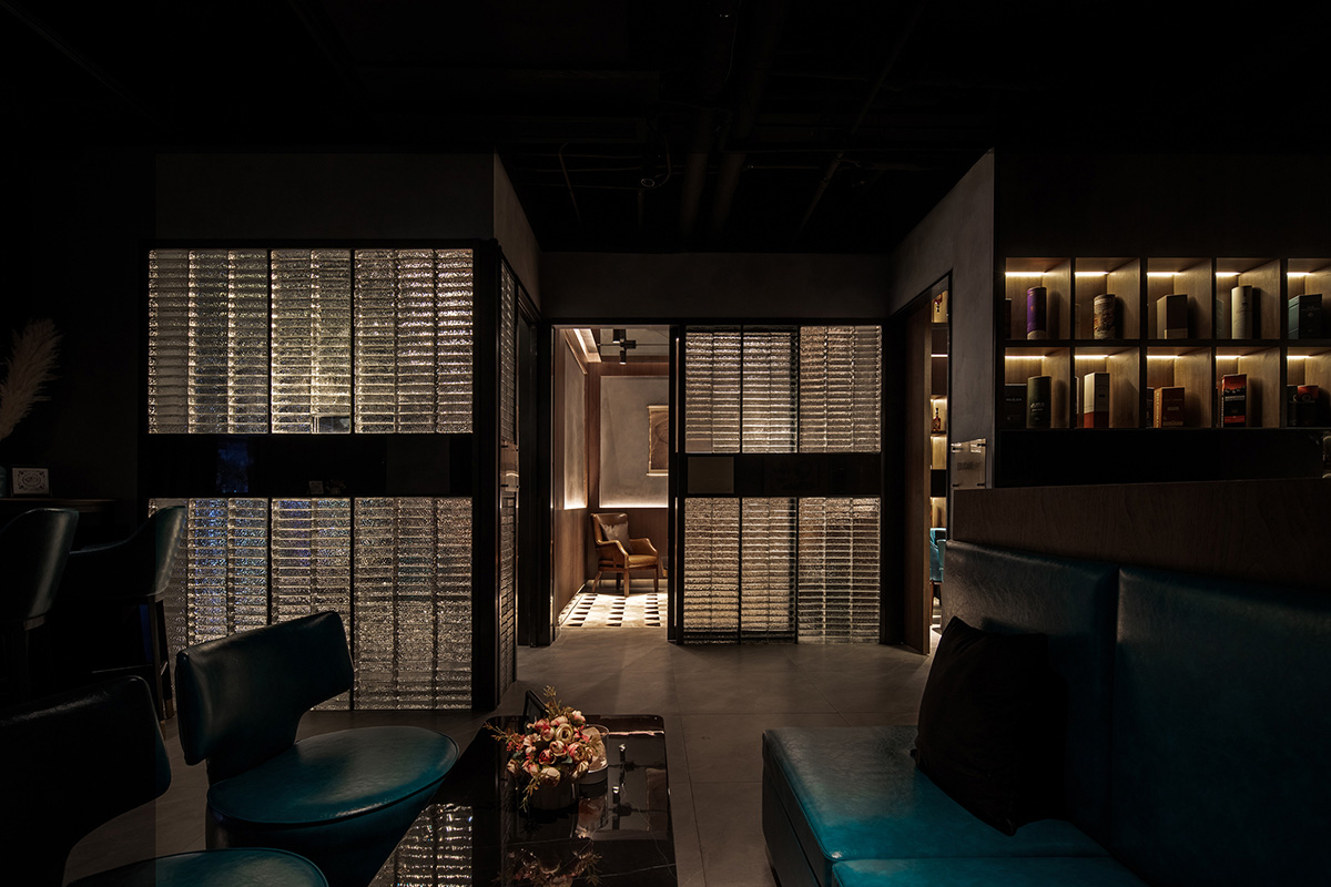 酒吧設計,酒吧設計案例,現代風格酒吧設計,上海酒吧設計,零售店設計,威士忌酒吧設計,BILLION BOTTLE,上海BILLION BOTTLE,調忌獅,上海威士忌酒吧,上海調忌獅,調忌獅酒吧,韶康設計,韶康室內設計