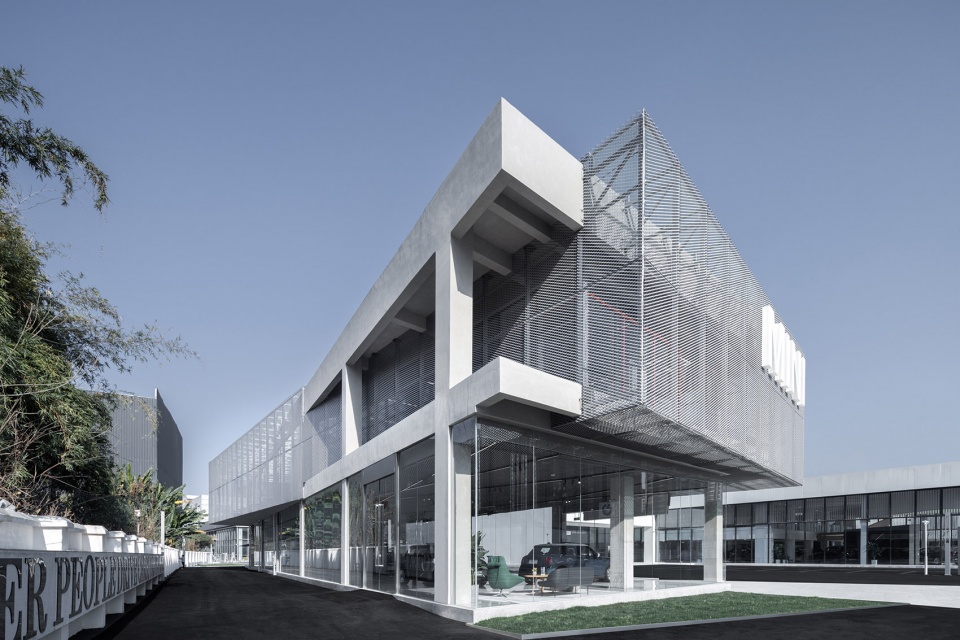 展廳設計,展廳設計案例,汽車展廳設計,成都展廳設計,MINI展廳,成都MINI展廳,成都寶創MINI展廳,MINI展廳綜合體,ARCHIHOPE,朱海博建築事務所,朱海博設計事務所