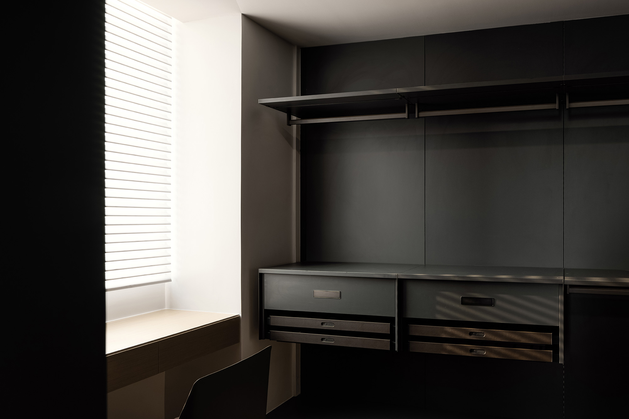 400㎡住宅設計,公寓設計,大平層設計,潮州住宅設計,潮州大平層設計案例,大平層設計案例,現代風格住宅設計,極簡風格設計,艾克建築設計,艾克建築設計作品,艾克建築,謝培河