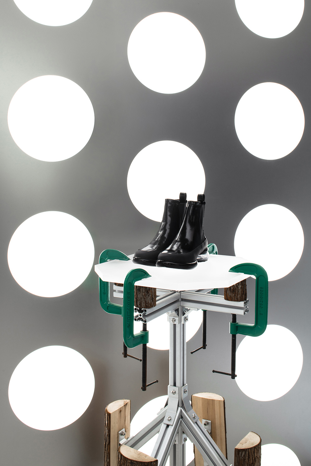 商業空間設計,時裝店設計,零售店設計,服裝店設計,女裝店設計,hug,UMA WANG,UMA WANG全新概念店,時裝店設計案例,成都時裝店設計,hug,UMA WANG旗艦店,成都hug,成都UMA WANG,氣象建築,氣象建築設計