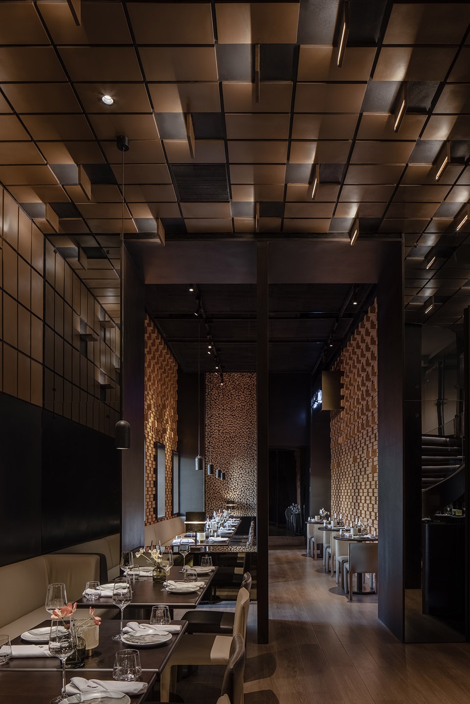 酒吧設計,餐飲空間,餐吧設計,西安酒吧設計,西安餐吧設計,Le Coq餐酒吧,西餐廳設計案例,酒吧設計案例,餐吧設計案例,Le Coq,西安Le Coq,Le Coq Wine,RooMoo Design Studio,RooMoo