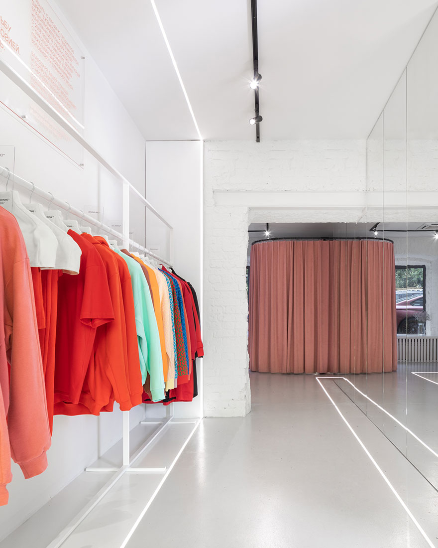 時尚精品店設計案例,咖啡廳設計,Monochrome時尚精品店,國外咖啡廳設計,國外服裝店設計,服裝精品店,Sawo Coffee,服裝店設計方案