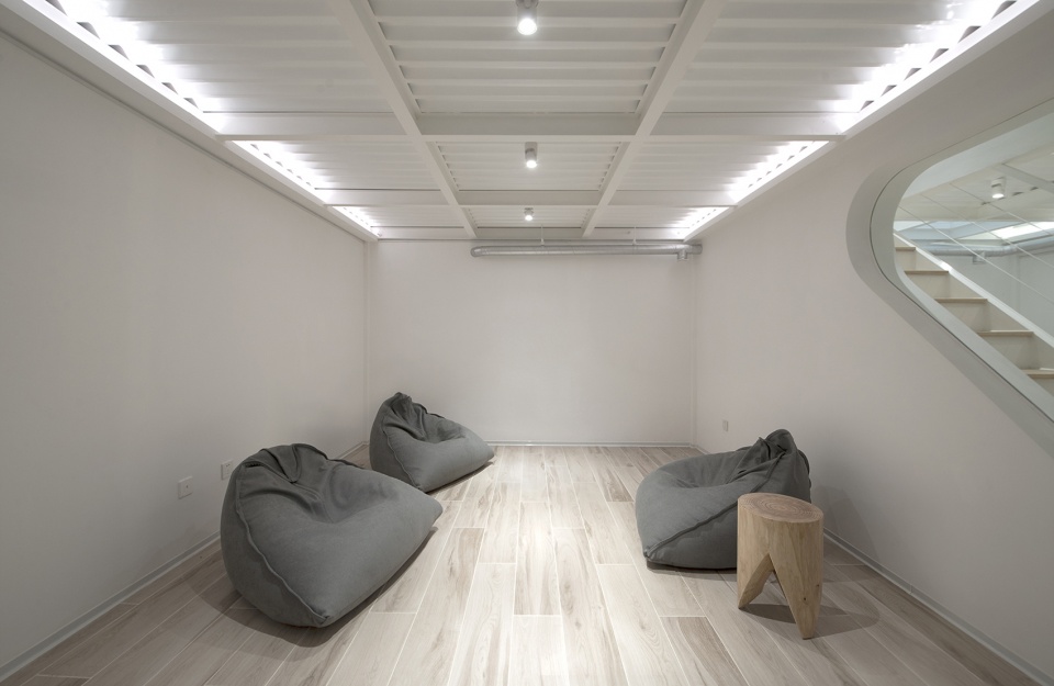 辦公室設計,辦公空間設計,北京辦公室設計,辦公室設計案例,小辦公室設計,小而美的辦公室,複式辦公室設計,創意型辦公室,Submarine潛水艇辦公艙,鑿枘設計,鑿枘設計作品