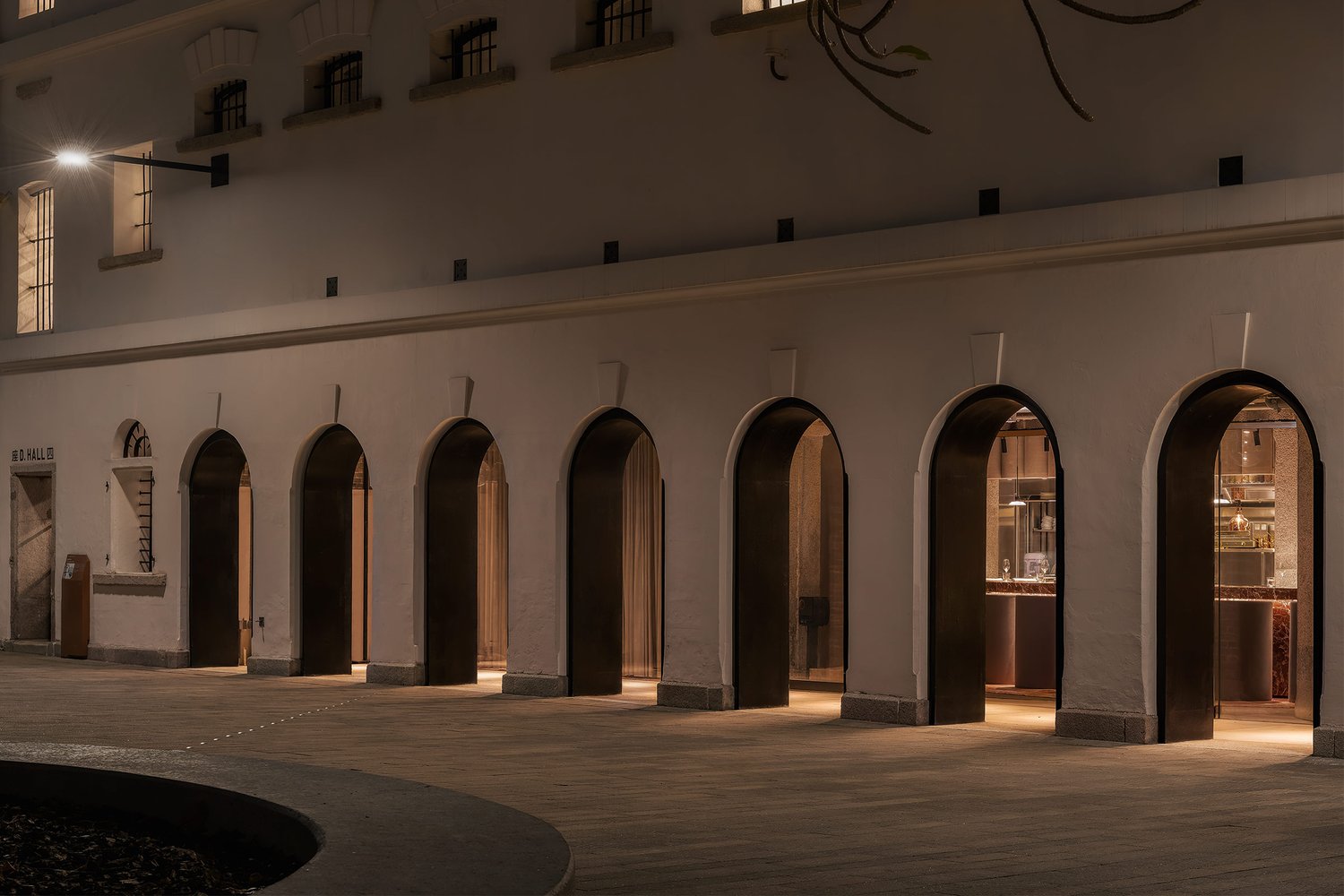 西餐廳設計,餐廳設計案例,香港餐廳設計,COLLECTIVE,餐廳裝修,建築改造,香港,監獄改造,高端西餐廳,AGORA