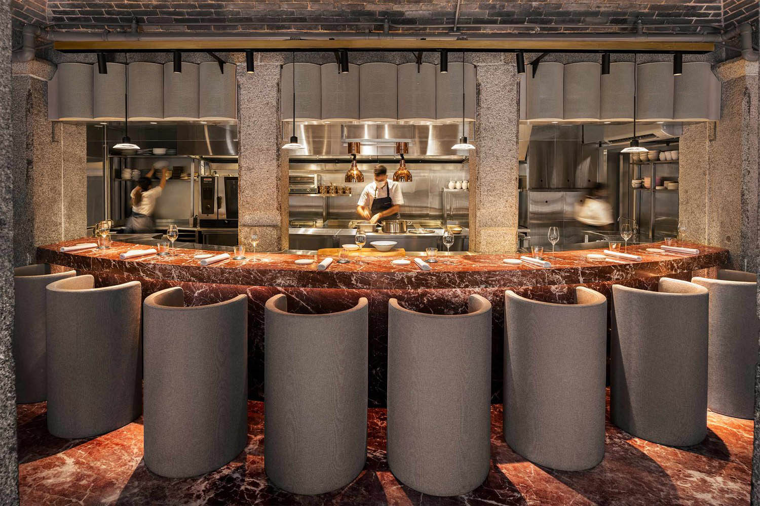 西餐廳設計,餐廳設計案例,香港餐廳設計,COLLECTIVE,餐廳裝修,建築改造,香港,監獄改造,高端西餐廳,AGORA