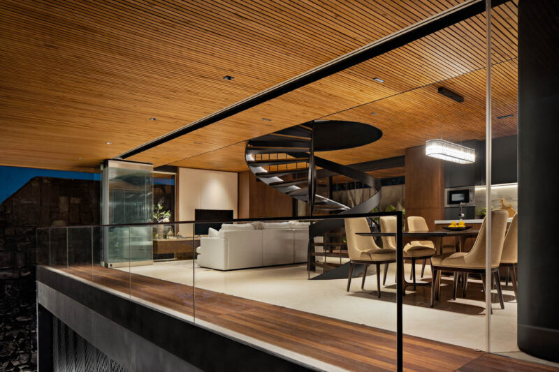 K-Thengono Design |  250㎡，印尼“稻穀倉”元素鄉村別墅