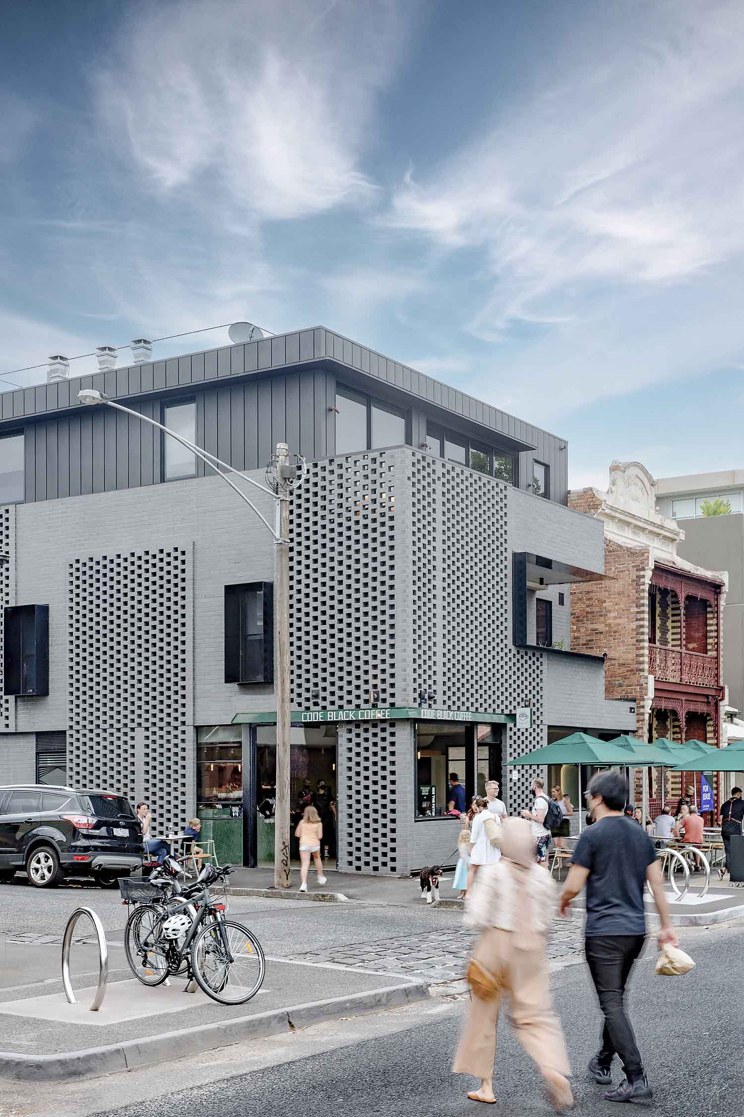 街邊咖啡店設計,咖啡廳設計案例,Code Black Coffee,WE ARE HUMBLE,墨爾本,國外咖啡廳設計,街邊創意咖啡廳