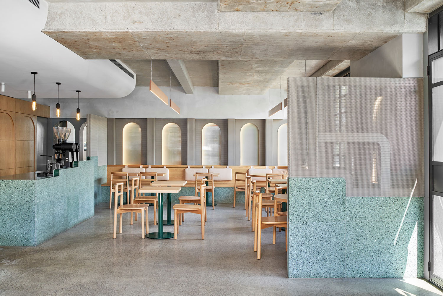 街邊咖啡店設計,咖啡廳設計案例,Code Black Coffee,WE ARE HUMBLE,墨爾本,國外咖啡廳設計,街邊創意咖啡廳