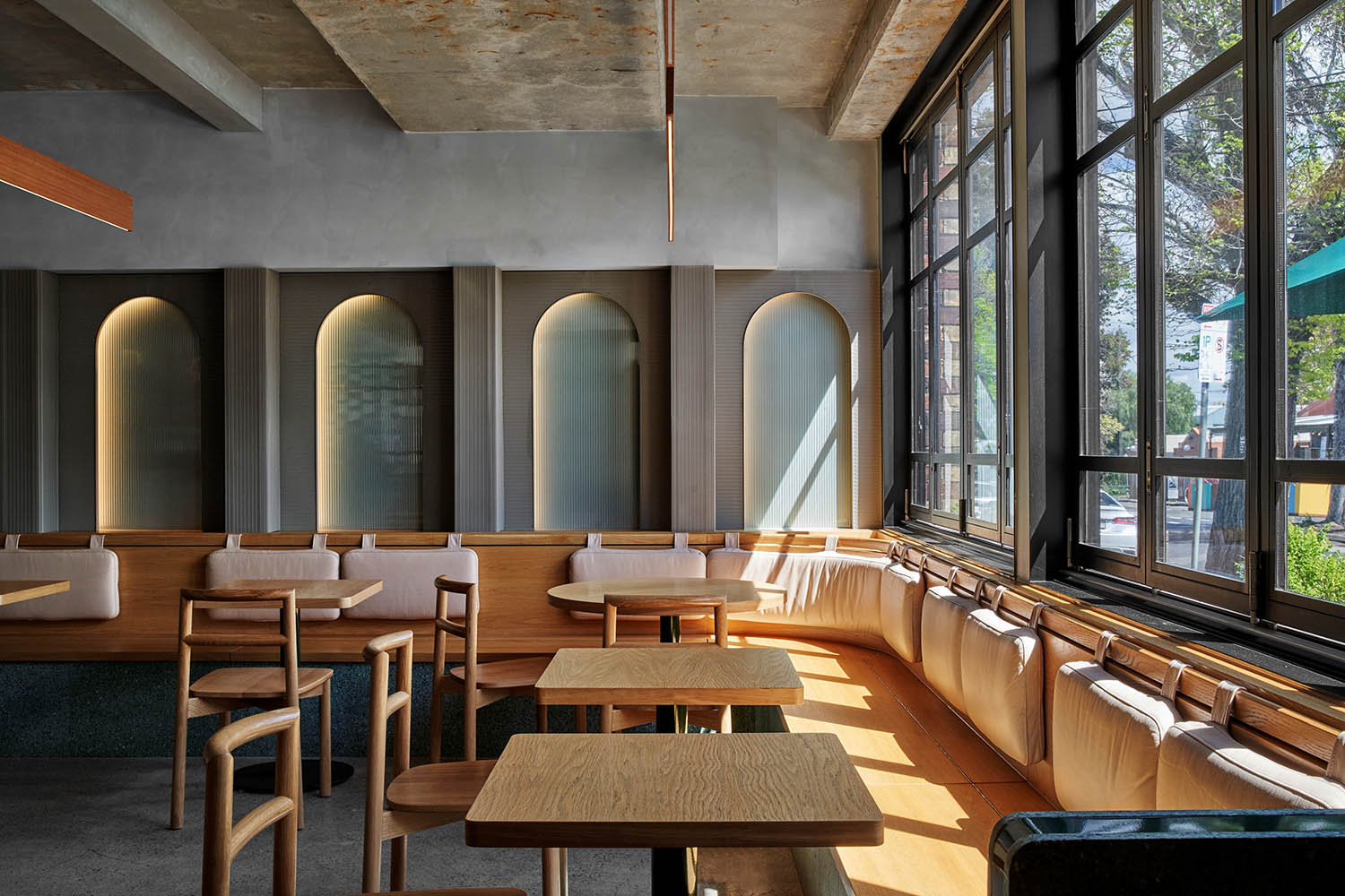 街邊咖啡店設計,咖啡廳設計案例,Code Black Coffee,WE ARE HUMBLE,墨爾本,國外咖啡廳設計,街邊創意咖啡廳