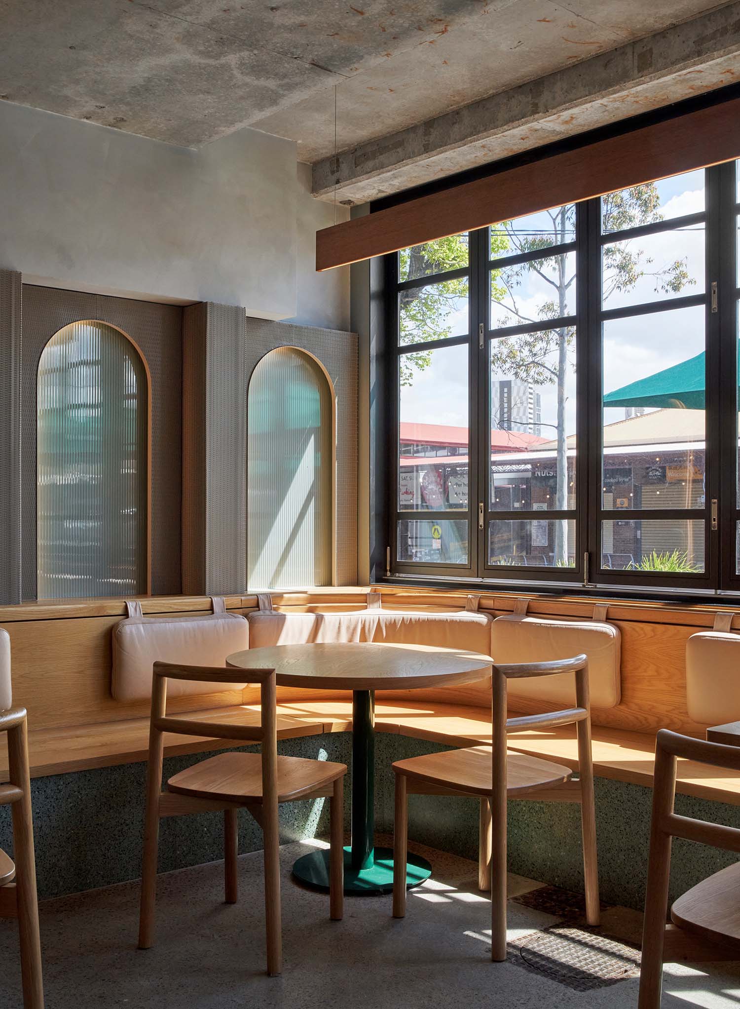 街邊咖啡店設計,咖啡廳設計案例,Code Black Coffee,WE ARE HUMBLE,墨爾本,國外咖啡廳設計,街邊創意咖啡廳