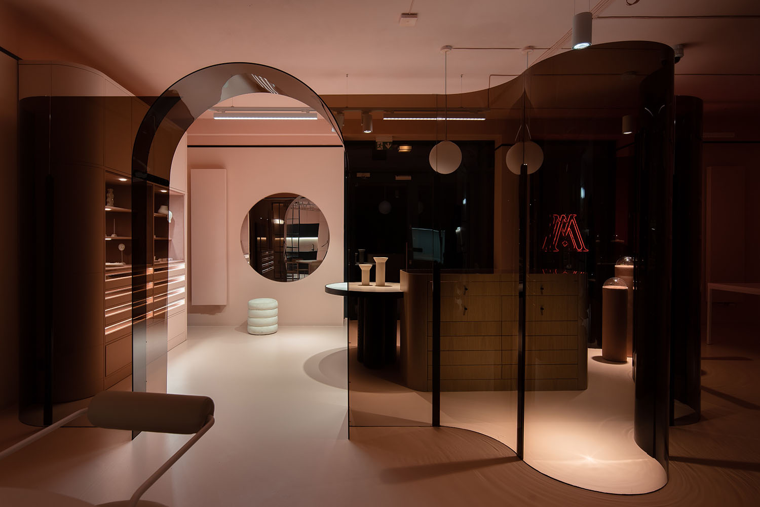 Damian Kozłowski,珠寶店設計案例,快閃店設計案例,波蘭,AM JEWELLERY,珠寶快閃店,珠寶店裝修,珠寶店設計方案,快閃店設計方案