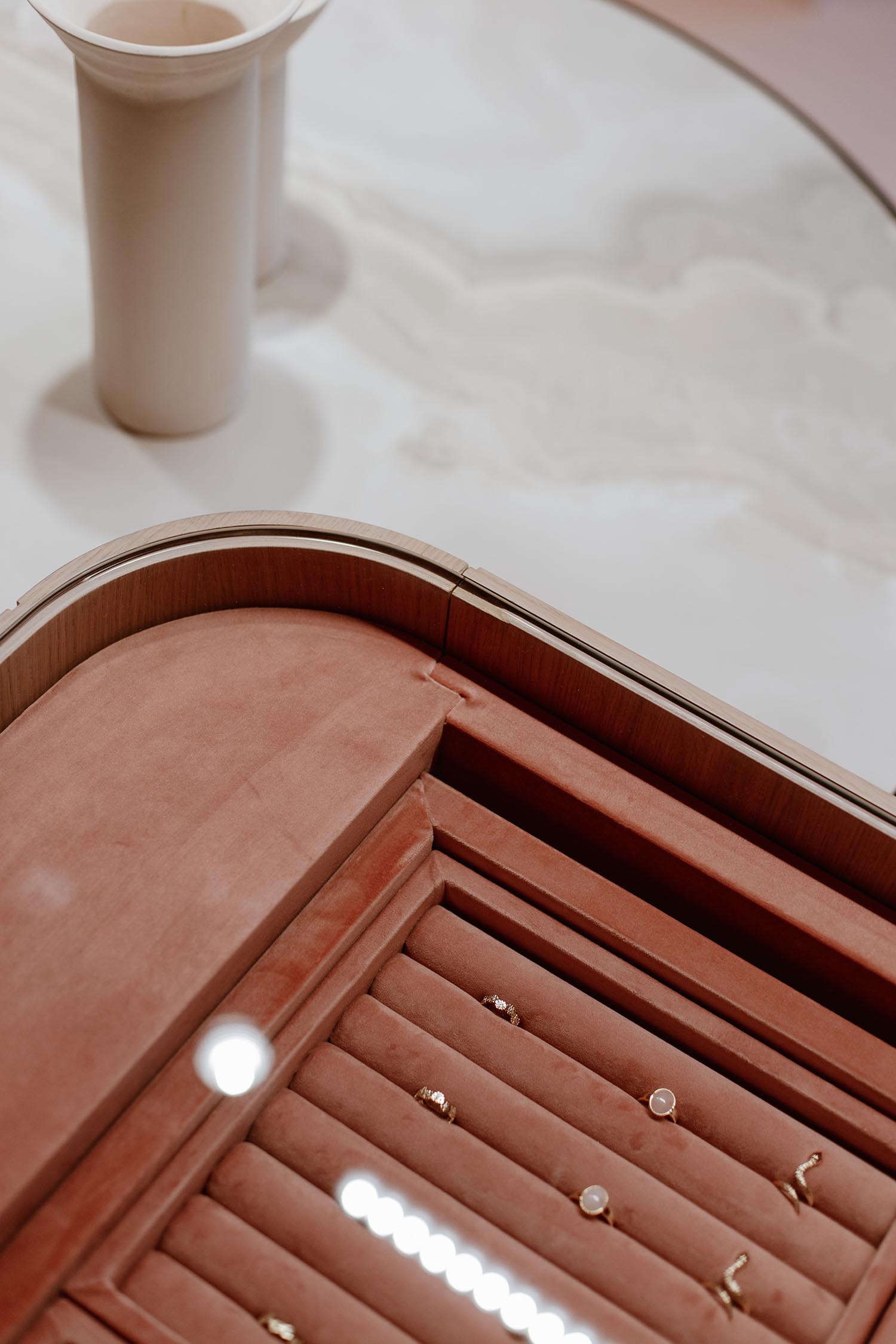 Damian Kozłowski,珠寶店設計案例,快閃店設計案例,波蘭,AM JEWELLERY,珠寶快閃店,珠寶店裝修,珠寶店設計方案,快閃店設計方案